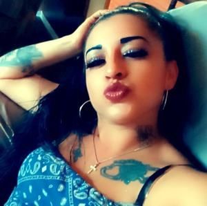 Meet your Posher, Emez